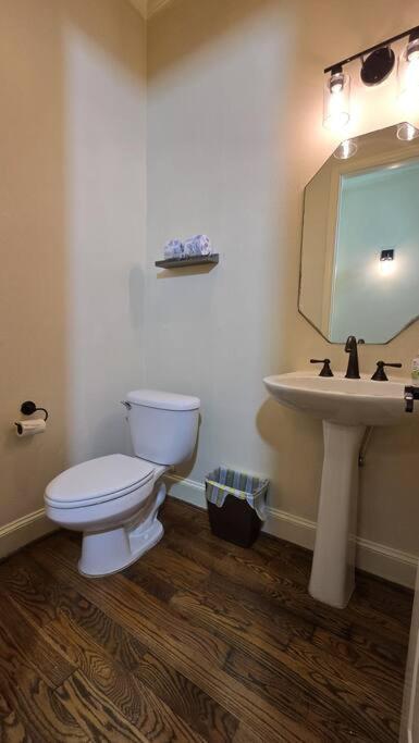 Modern Galleria Gem Private Jacuzzi 3 Br Houston Luaran gambar